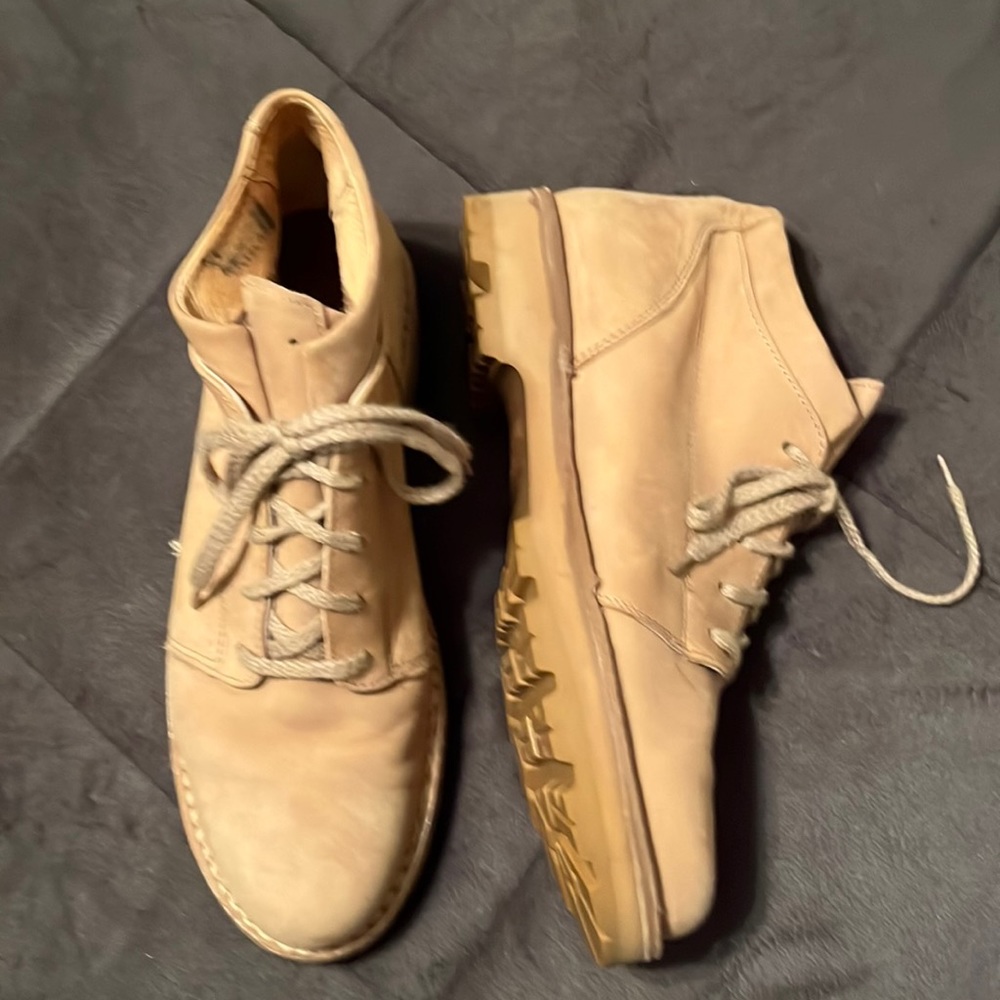 Timberland womens boots 9